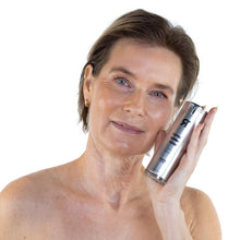 Carica l'immagine nel visualizzatore di Gallery, Siero rassodante collo e décolleté ai peptidi